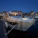 Puissance, Elegance Et Style, Yacht A