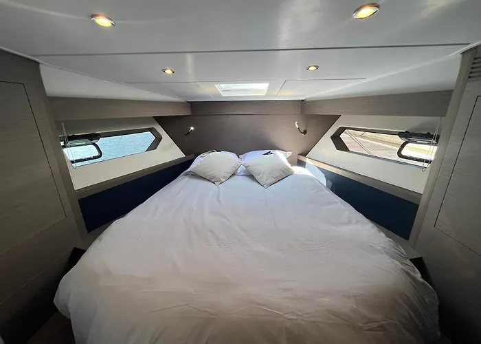 ספינת מלון Puissance, Elegance Et Style, Yacht A